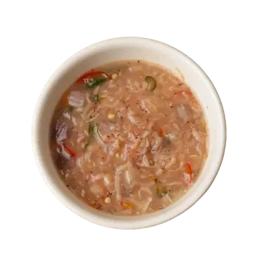 Sambal Cencalok dalam mangkuk putih, bercampur hirisan bawang dan cili